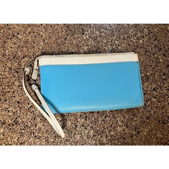 Coach Wristlet Aqua and Cream Leather - Picture 3 of 3